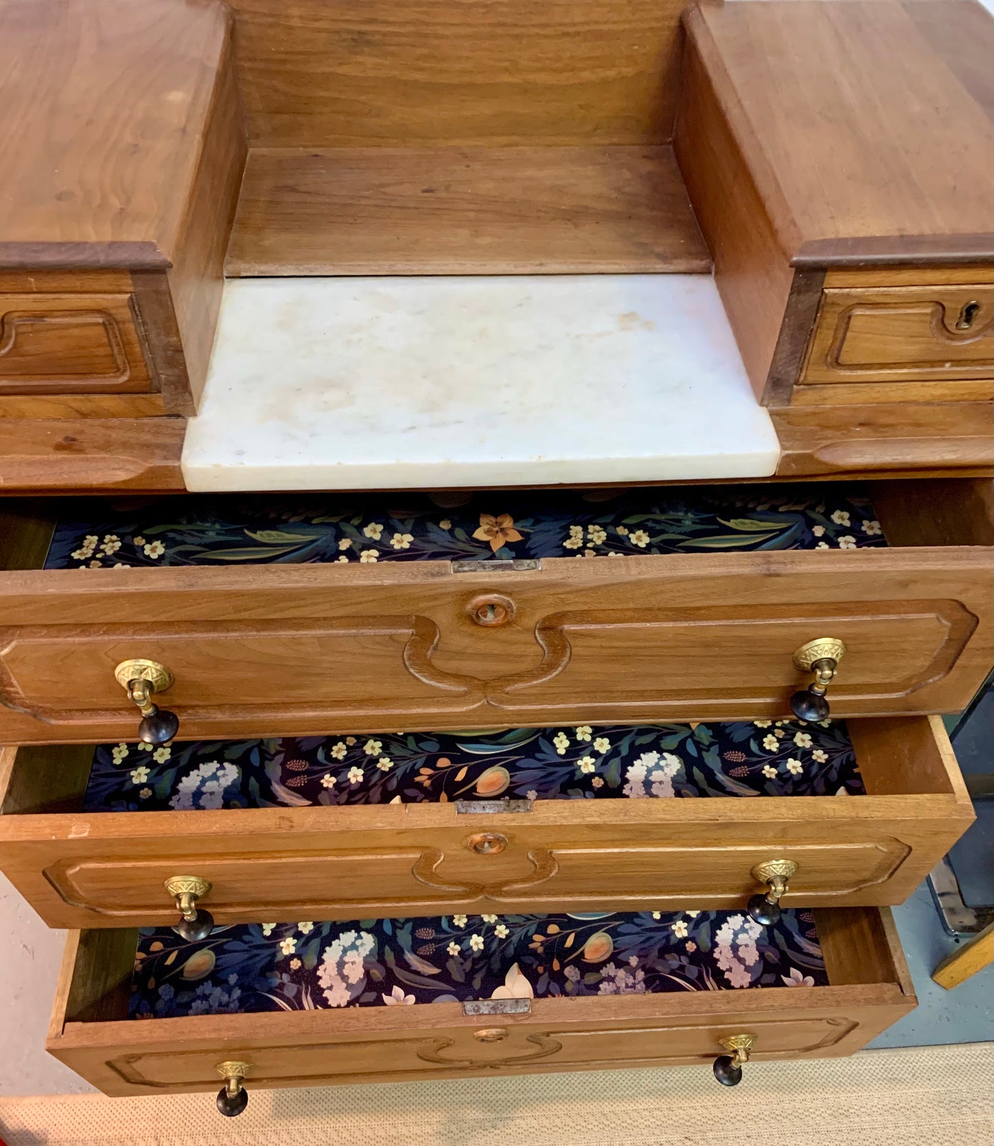 Antique Eastlake Victorian Dresser