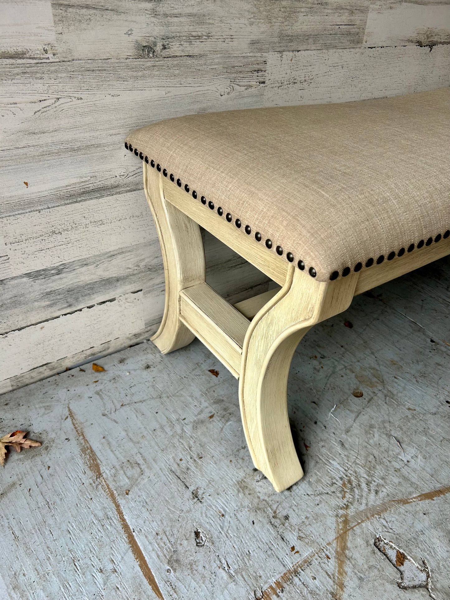 Cream Bench