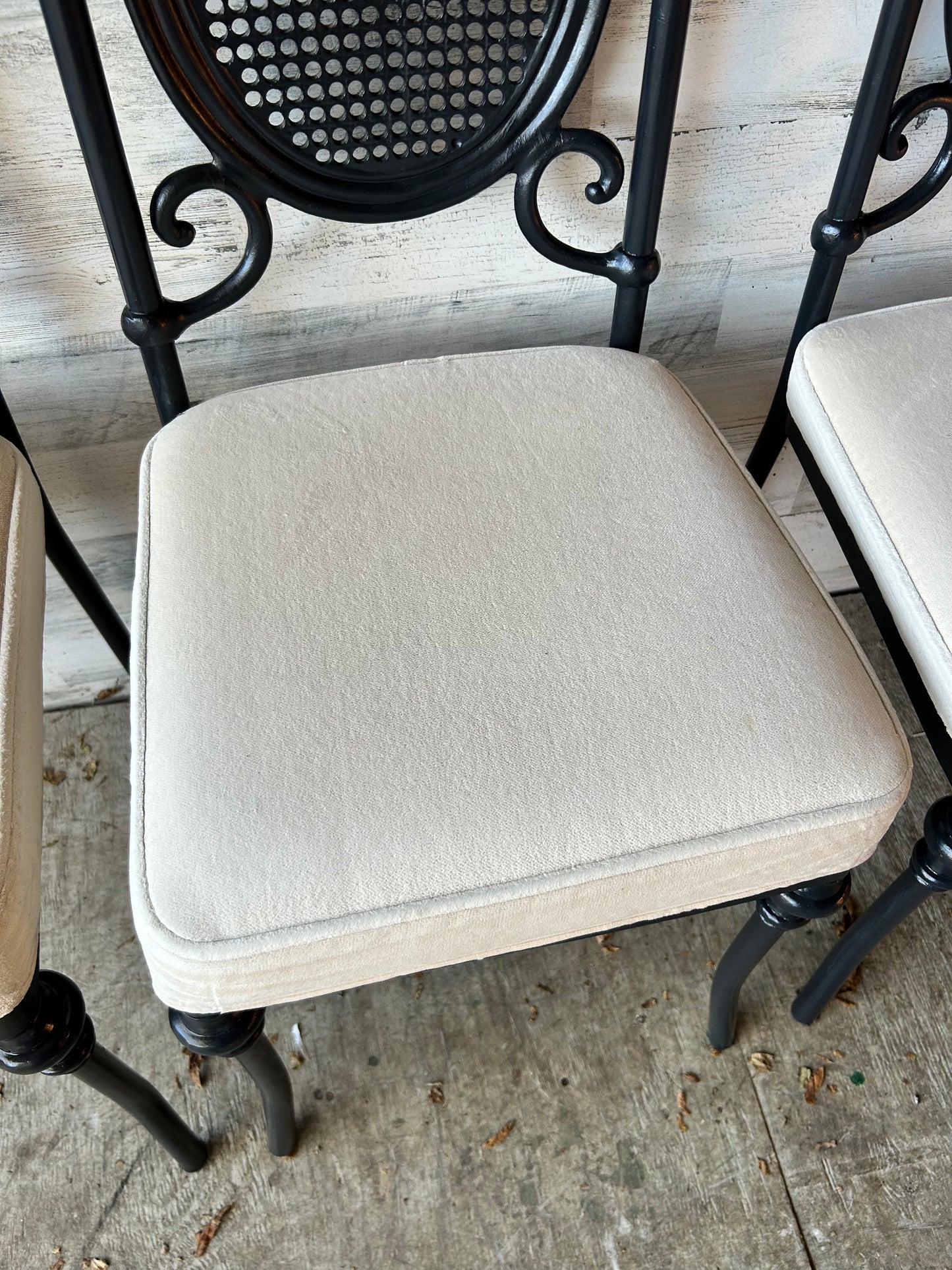 Set of 4 Metal Dining/Kitchen Chairs