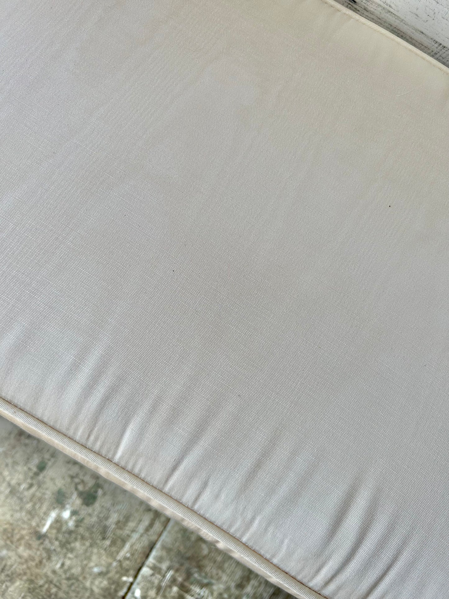 White Vintage Upholstered Bench