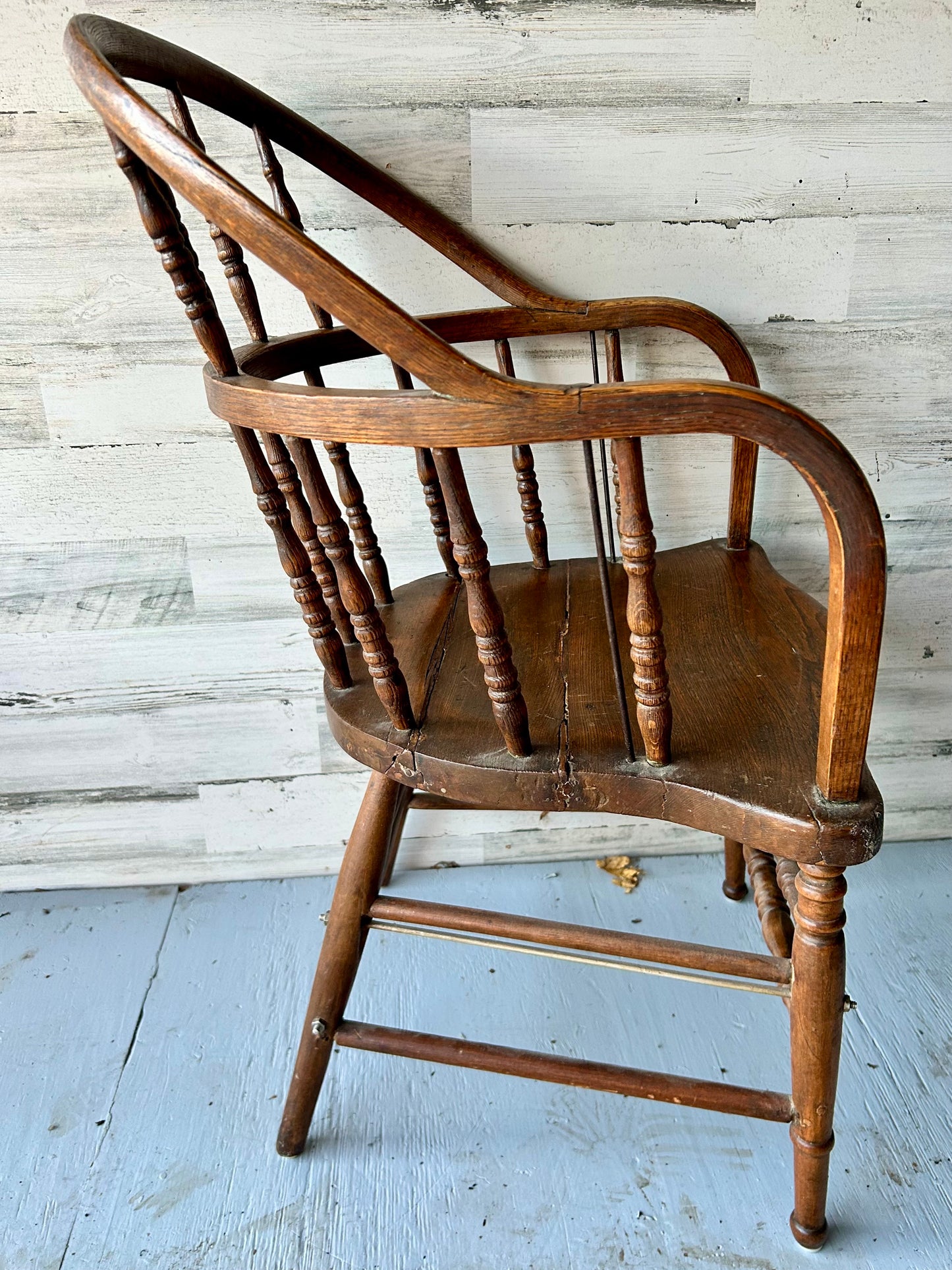 Antique Wood Windsor Chair