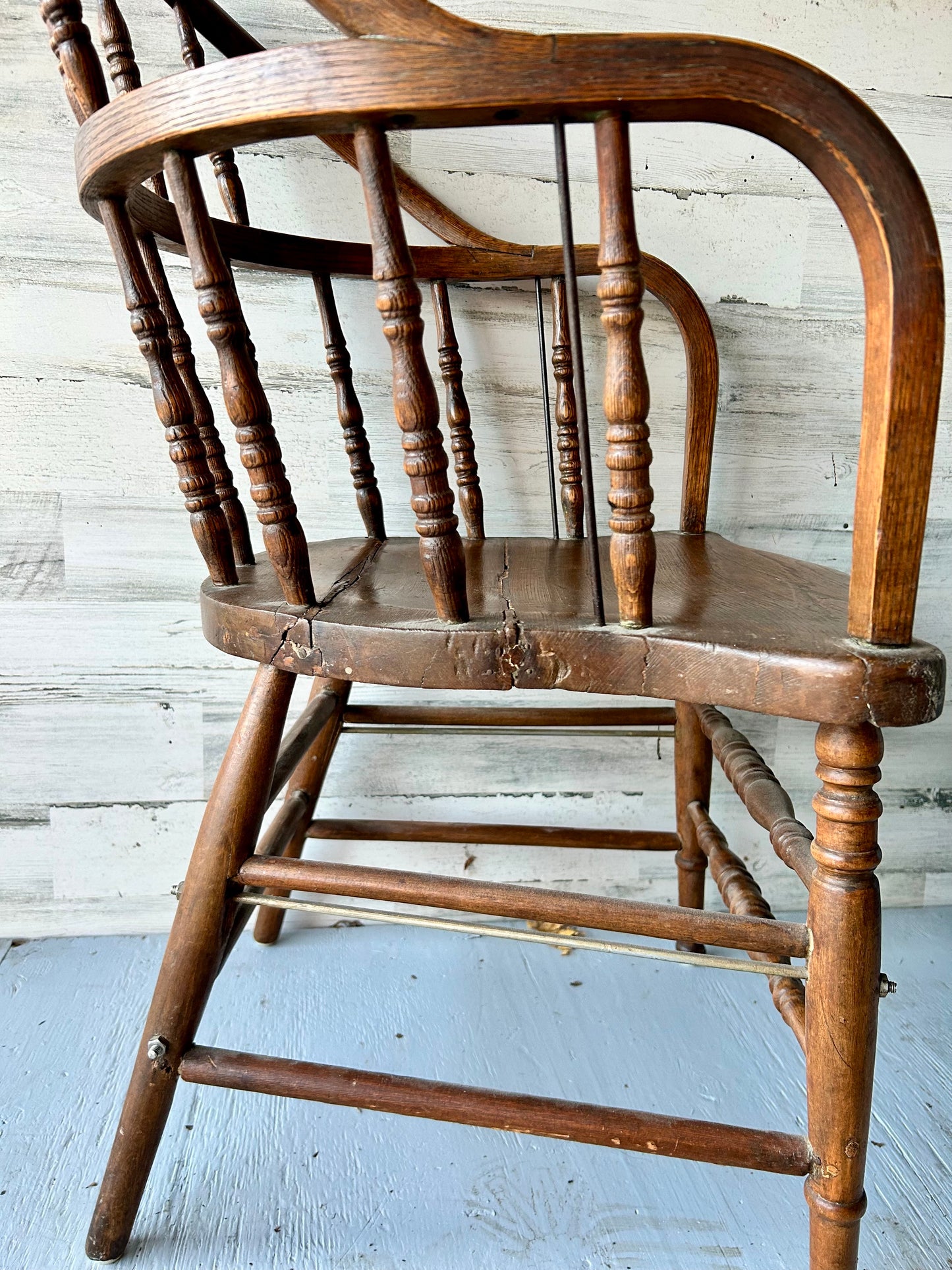 Antique Wood Windsor Chair