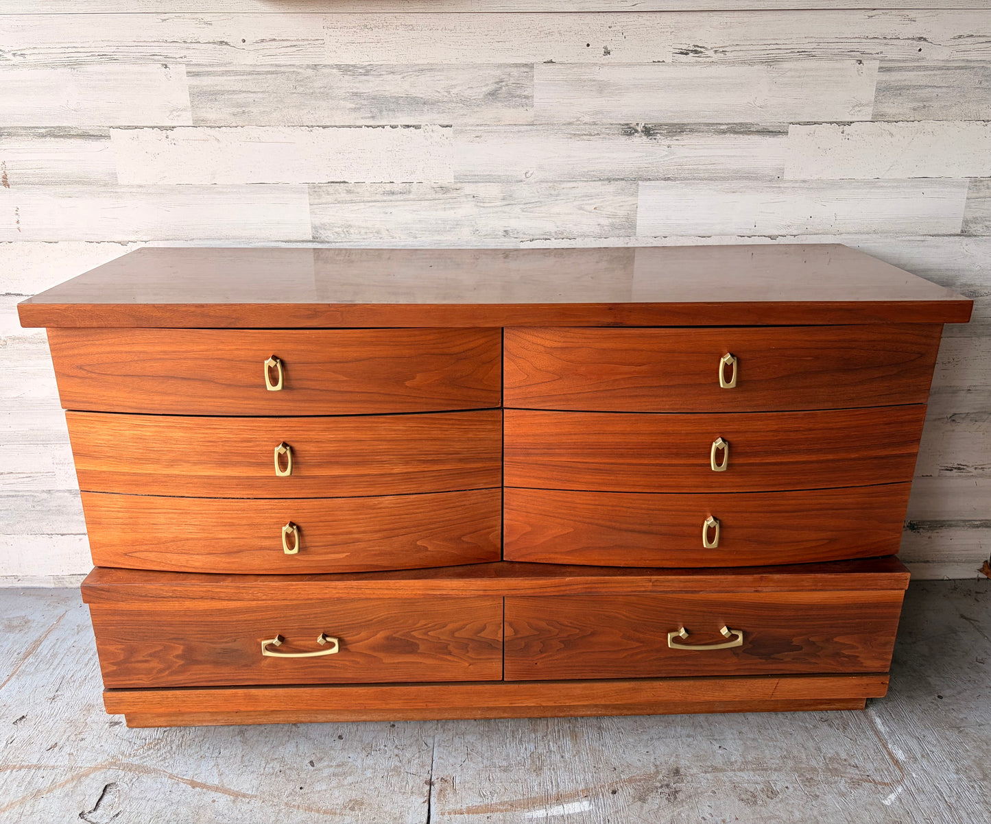 Vintage Mid Century Modern Bassett Dresser