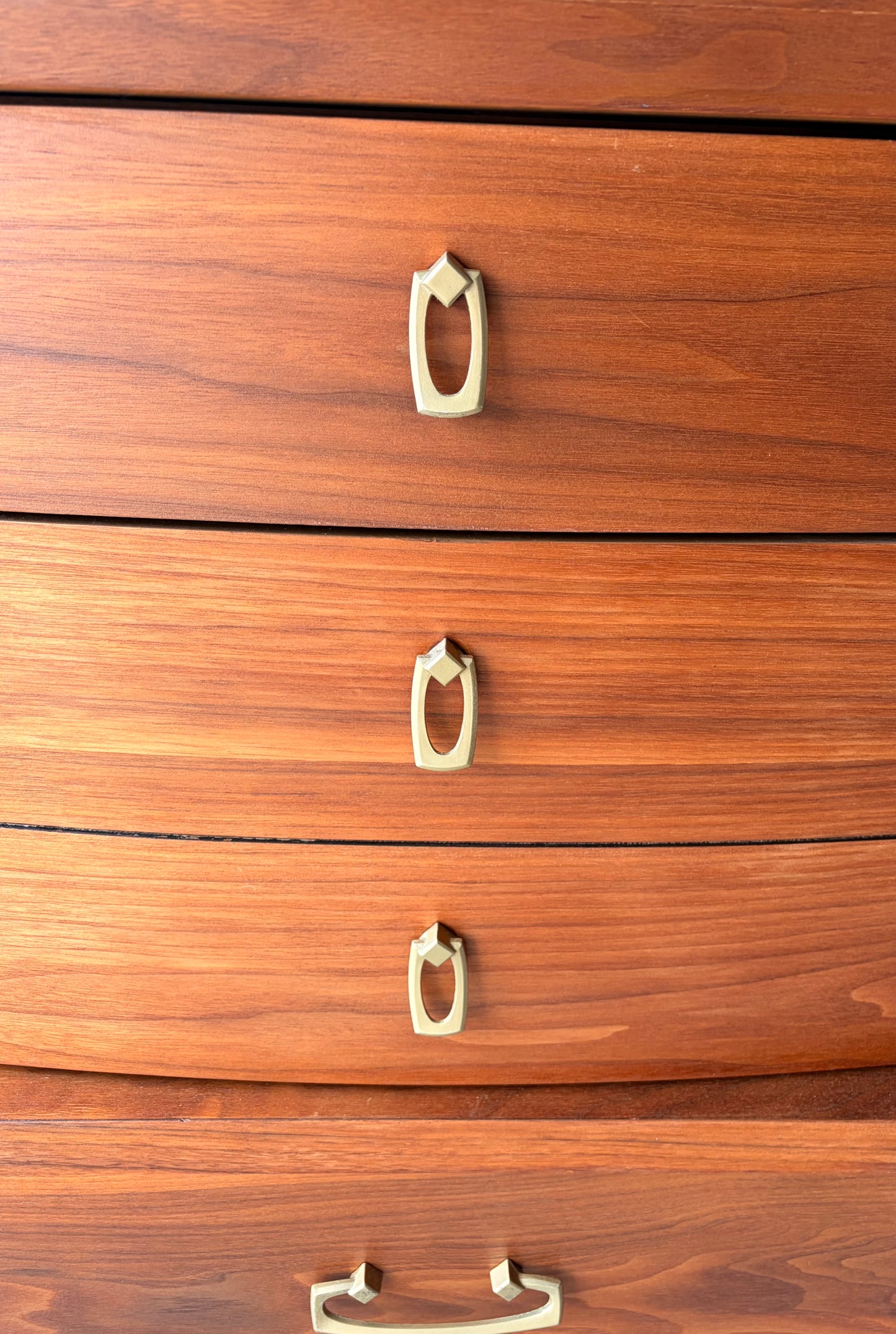 Vintage Mid Century Modern Bassett Dresser